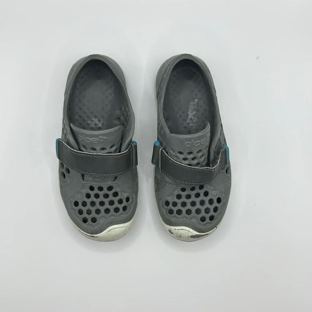 PLAE MIMO Slate Gray Water Shoes Size 10